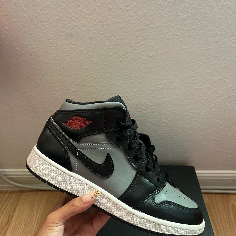 Nike Big Kid Black and Gray Sneakers